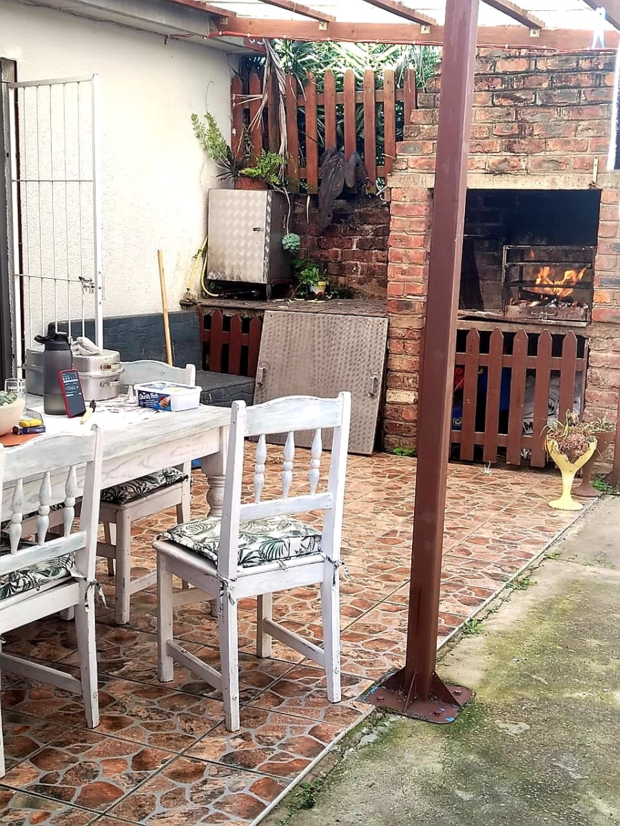 4 Bedroom Property for Sale in Amalinda Eastern Cape